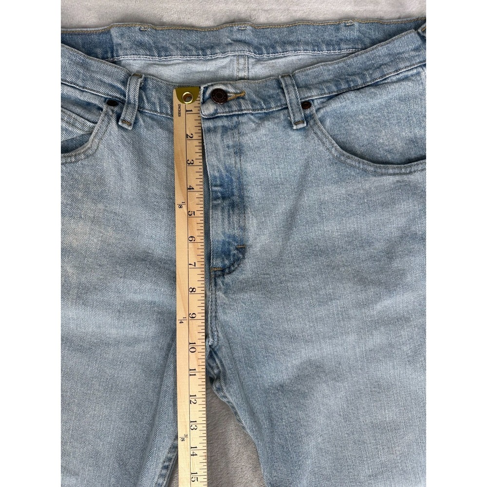 Wrangler Premium Quality Jeans Men's 34x30 Light Wash Straight Leg Denim - Picture 4 of 13
